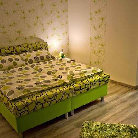 Motel Goerfoel Veľký Meder Esterno foto